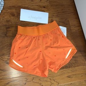 SOLD Lululemon hotty shorts 4” hi-rise